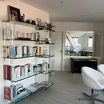 La Rhune Apartment *
